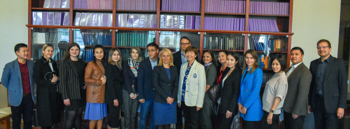 Delegation from Kazakhstan visits SACL
