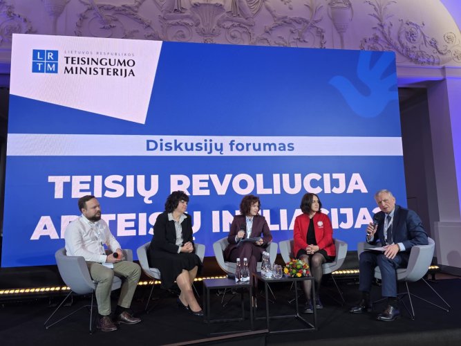 Kur susitinka teisė ir moralė: diskusijoje aptarti šiuolaikinės teisėkūros iššūkiai